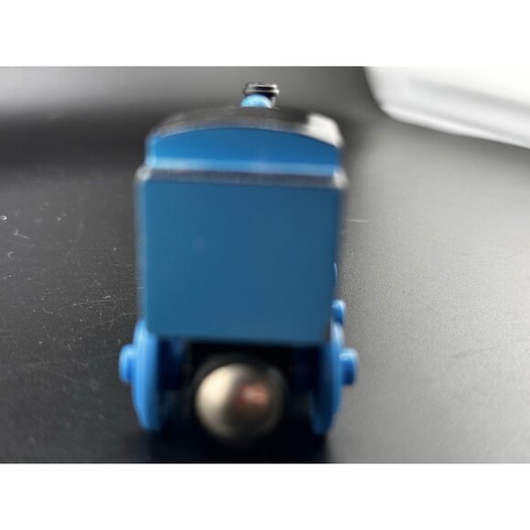 EASTER Thomas The Train Wooden Railway Vtg 2003 Limited Ed. Learning Curve-1 - Picture 6 of 11